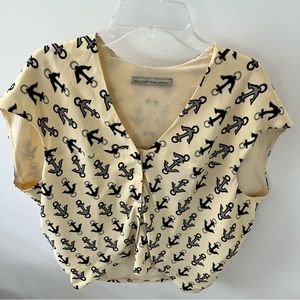 Balenciaga Printed Size M (40) short sleeve blouse V Neck Front closure NEW.